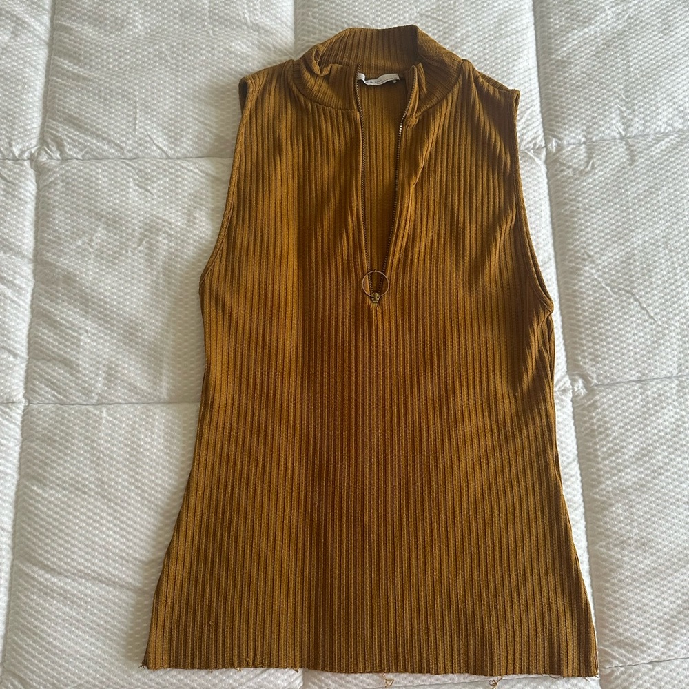 Zara Sleeveless tank